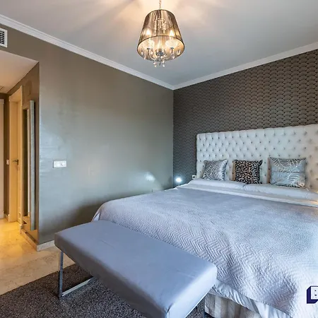 דירה 2br Puerto Banus Premium Location *